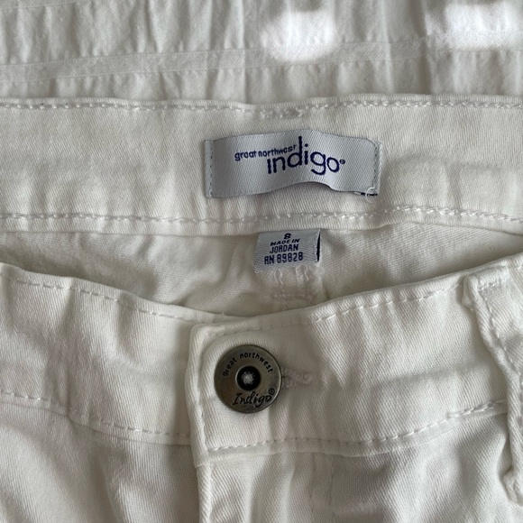 White jeans - Picture 4 of 5